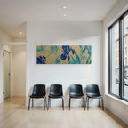 Turkis Und Marineblau Florales Muster Auf Goldenem Hintergrund