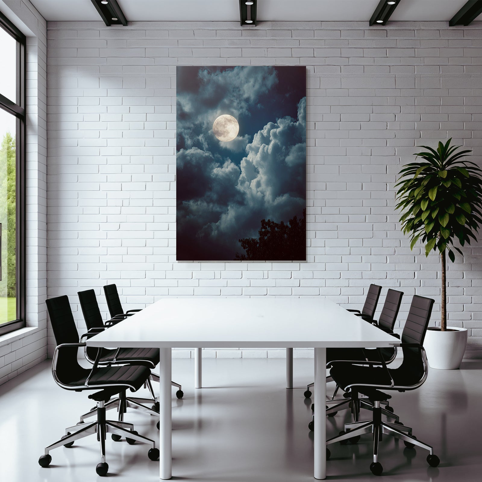 Nächtlicher Himmel Mit Leuchtendem Mond Und Bewölkten Baeumen