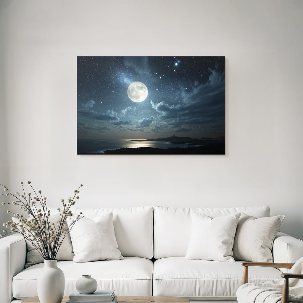 Nachtlandschaft Mit Mond Im Sternenhimmel Und Reflexion Auf Wasser