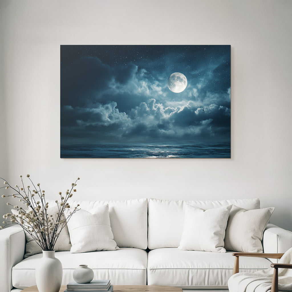 Ruhige Nacht Am Meer Mit Grossem Mond Und Spiegelndem Wasser