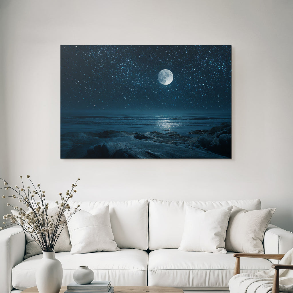 Stille Nacht Am Meer Mit Grossem Mond Und Felsigen Formationen