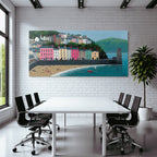 Bunte Küstenlandschaft Hafen Hügel Häuser Strand Boote