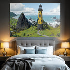 Küstenlandschaft Mit Leuchtturm Und Ziegen In Bunter Kunst Auf Hoher Klippe