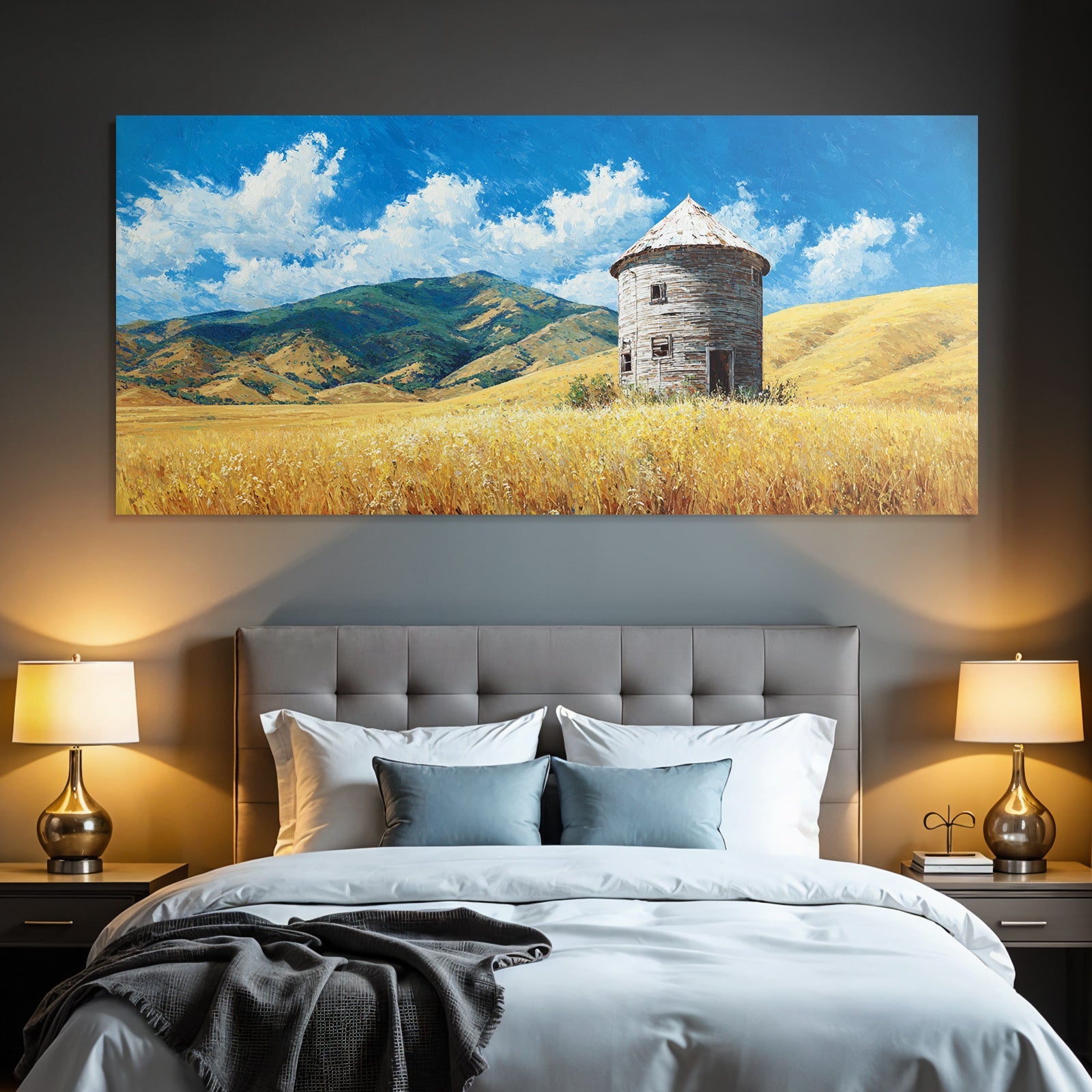 Ländliche Landschaft Runder Holzturm Golden Felder Hügelig Blaür Himmel