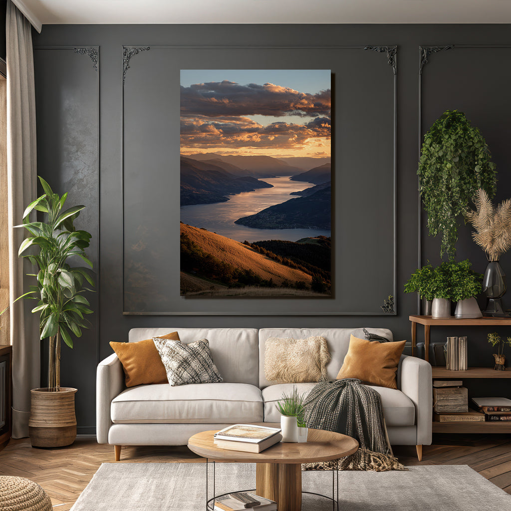 Friedliche Berglandschaft Bei Sonnenuntergang