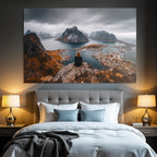 Fjordlandschaft Mit Person Auf Felsen Umgebung Mit Herbst Belaubung