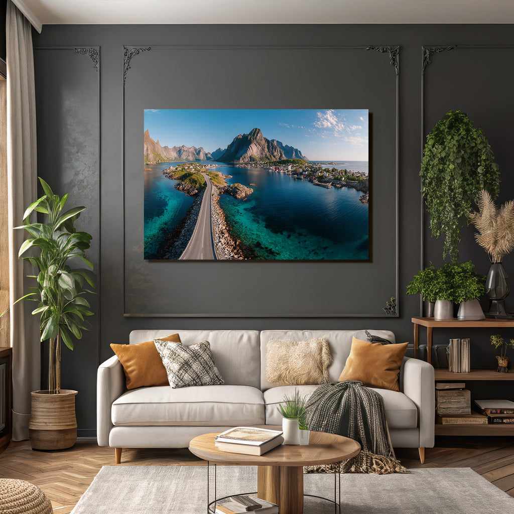 Küstenlandschaft Mit Bergen Und Türkisfarbenem Wasser