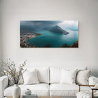 Szenische Landschaft Mit See Umgeben Von Bergen Ortschaft Am Ufer Turquoise Wasser