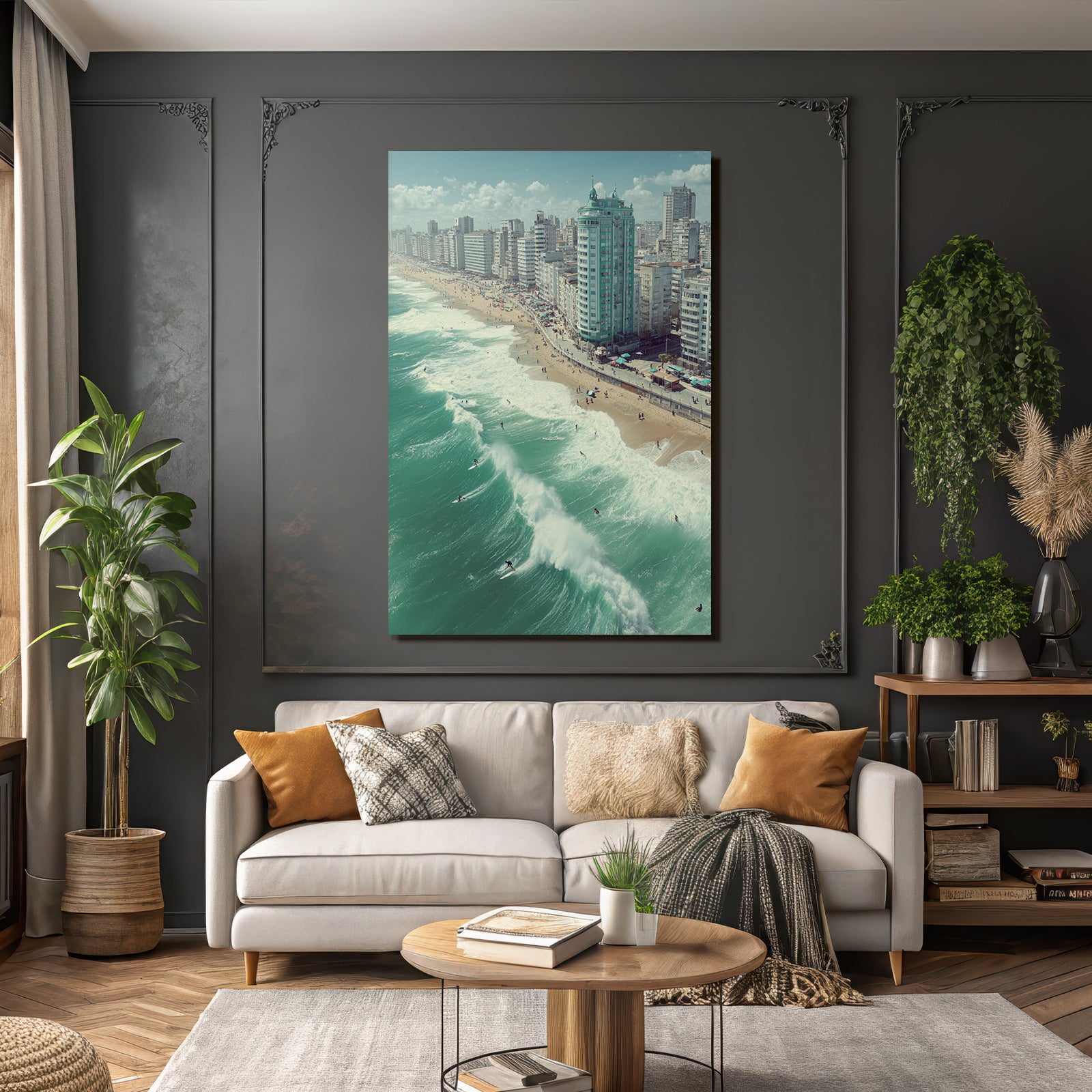 Strand Mit Surfern Und Stadt Im Hintergrund Clear Sky Tropisches Paradies