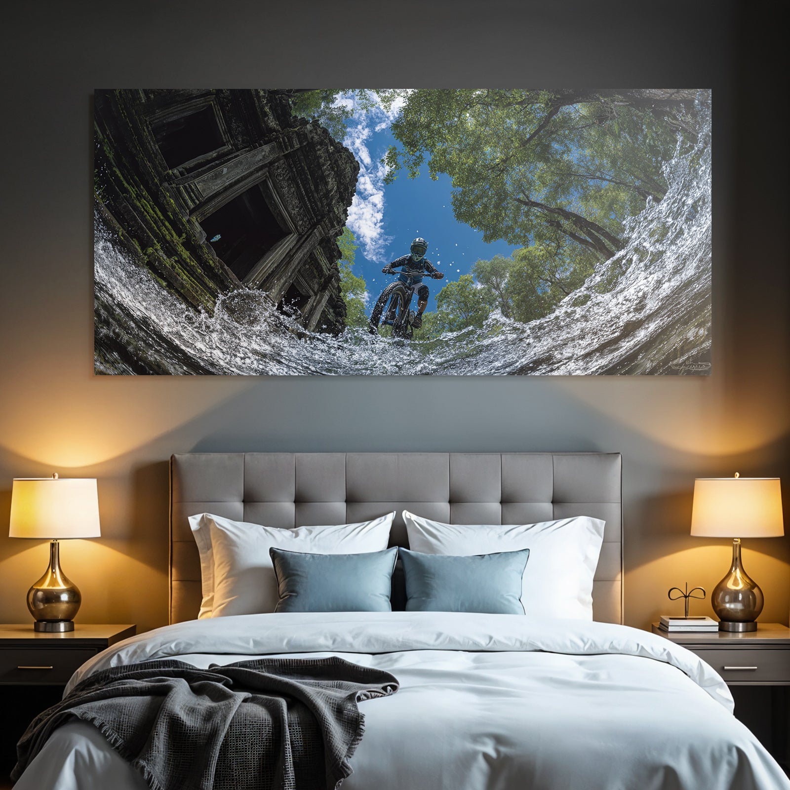 Mountainbiker Im Wasser Splash Vor Ruhigen Grünen Anfang Architektur