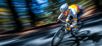 Rennradfahrer Im Bewegung Mit Unscharfem Hintergrund | Sport und Bewegung | Themen und Hobbys