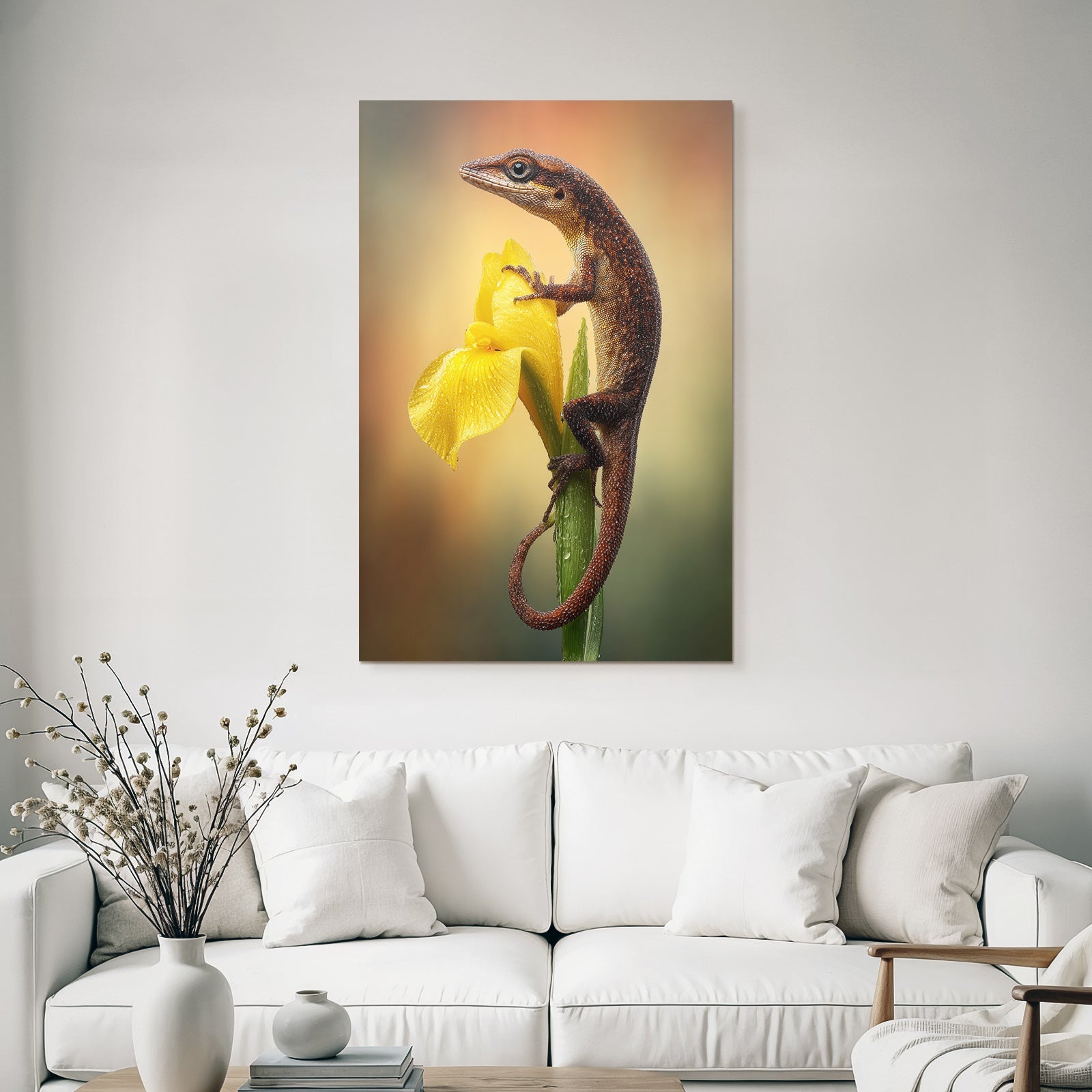 Eidechse Auf Gelber Blume Mit Wassertropfen