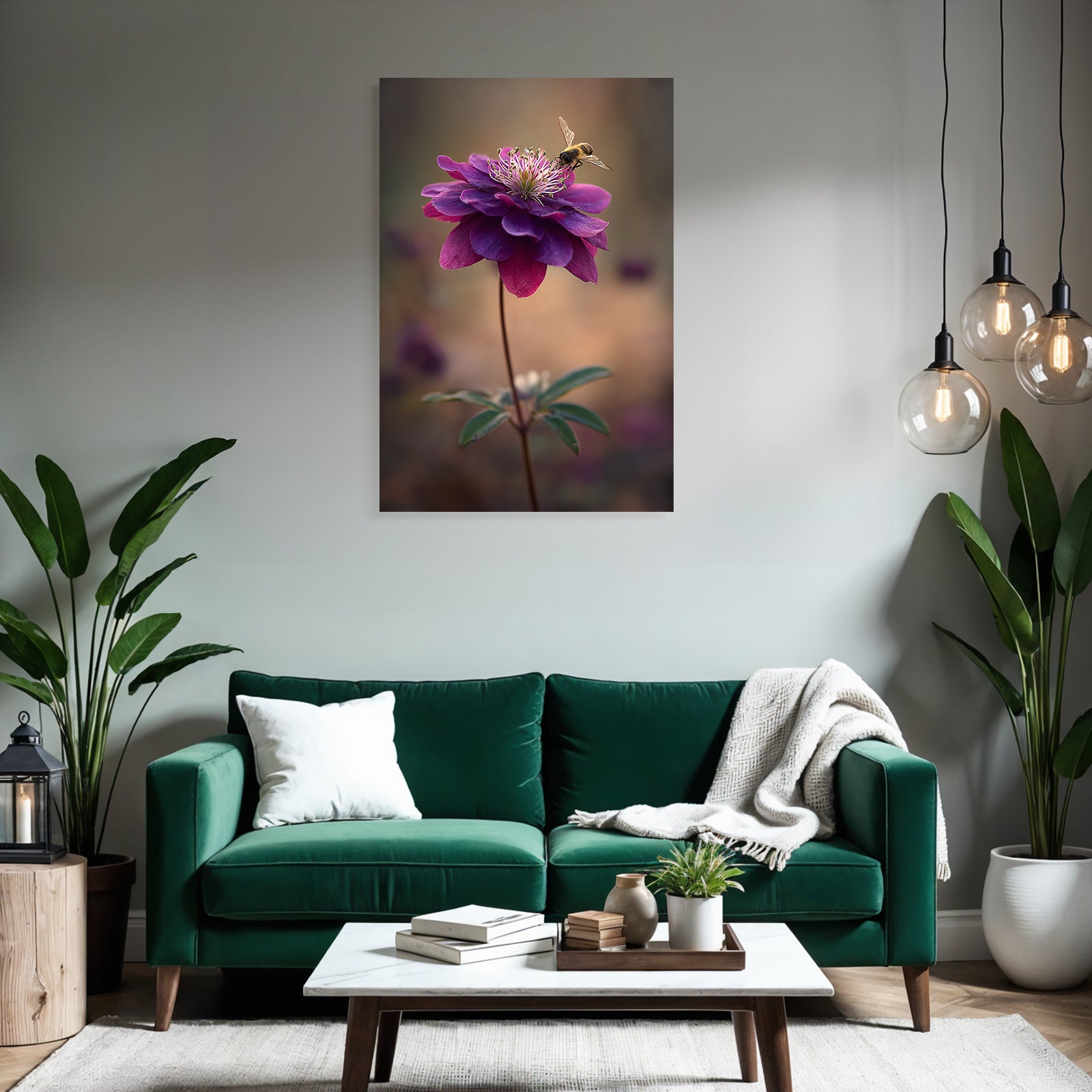 Nahaufnahme Von Einer Violetten Blume Mit Biene