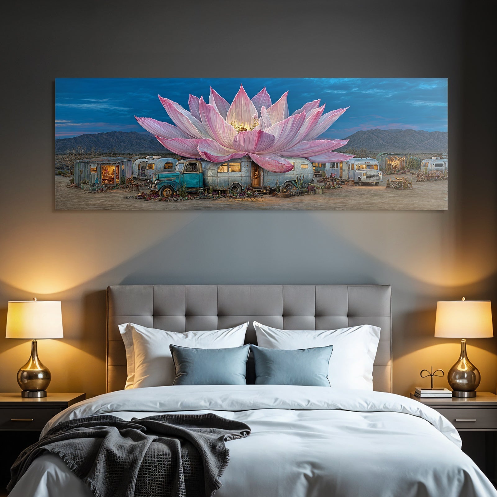 Grossrosa Lotus Vintage Trailer Desertlandschaft Mit Bergen Im Dämmerlicht