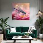 Naheaufnahme Libelle Blau Auf Rosa Blume Mit Wassertropfen Und Bokeh Hintergrund