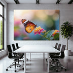Schmetterling Auf Farbenfroher Blume