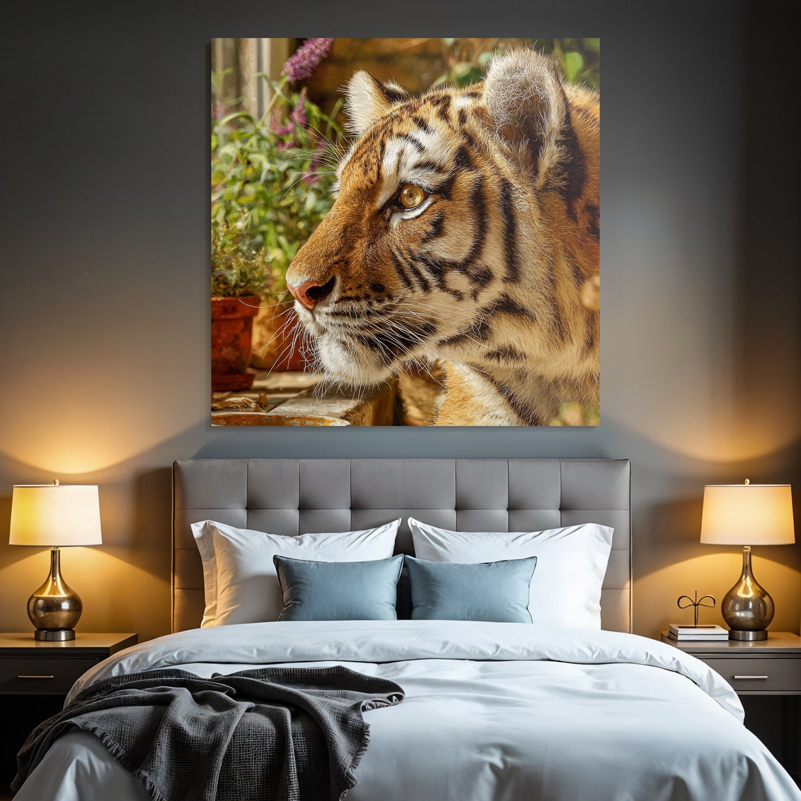 Tiger Porträt Mit Streifen Und Grünen Pflanzen