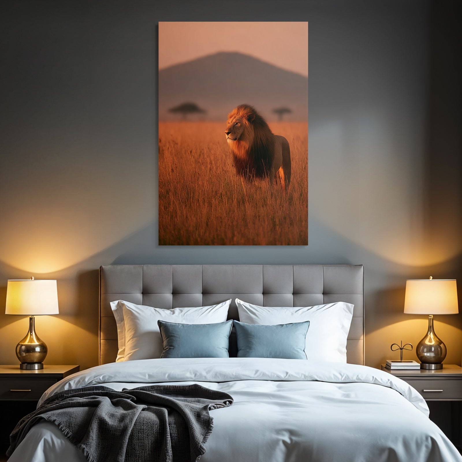 Löwe Im Savanne Im Sonnenuntergang Mit Bäumen Und Berg