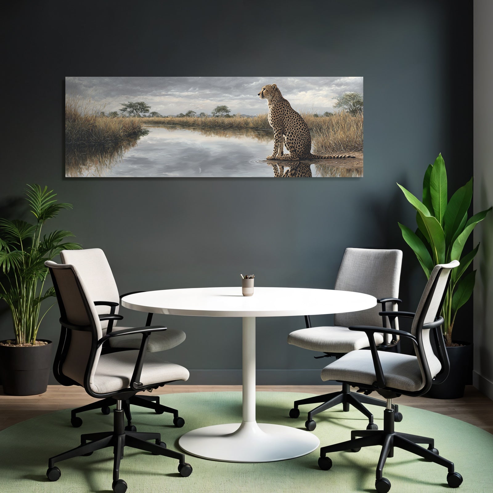 Cheetah Am Wasser Mit Reflektion Und Savanne Himmel