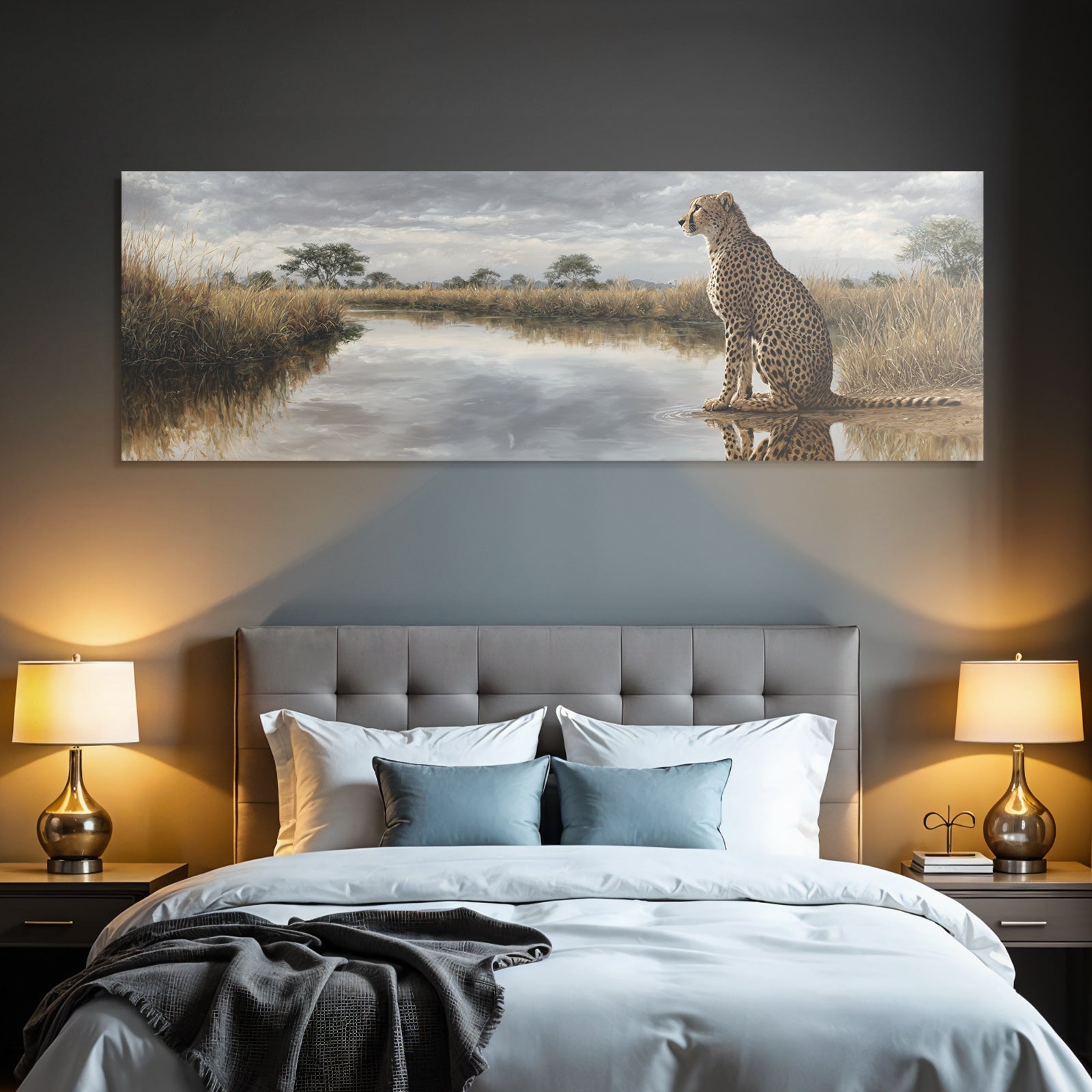 Cheetah Am Wasser Mit Reflektion Und Savanne Himmel