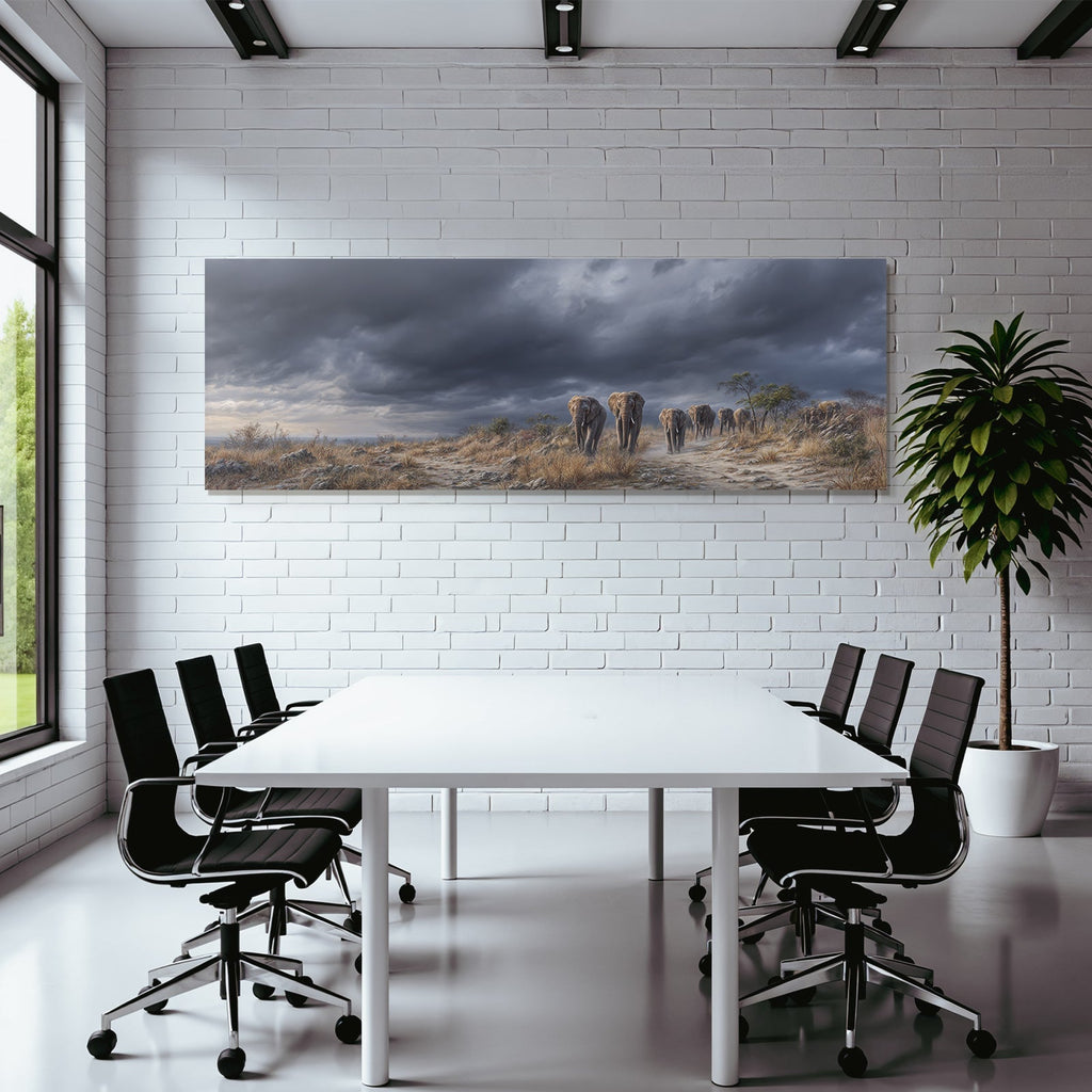 Elefanten In Der Savanne Unter Dunklen Wolken