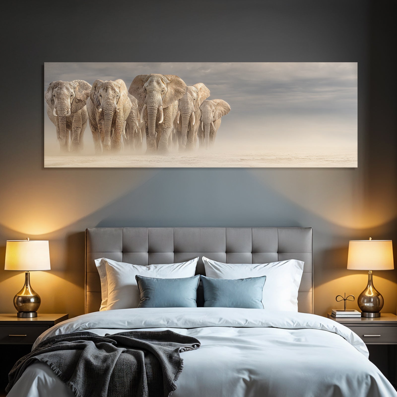 Gruppe Elephants In Trockener Landschaft Schauspiel Der Graü Himmel