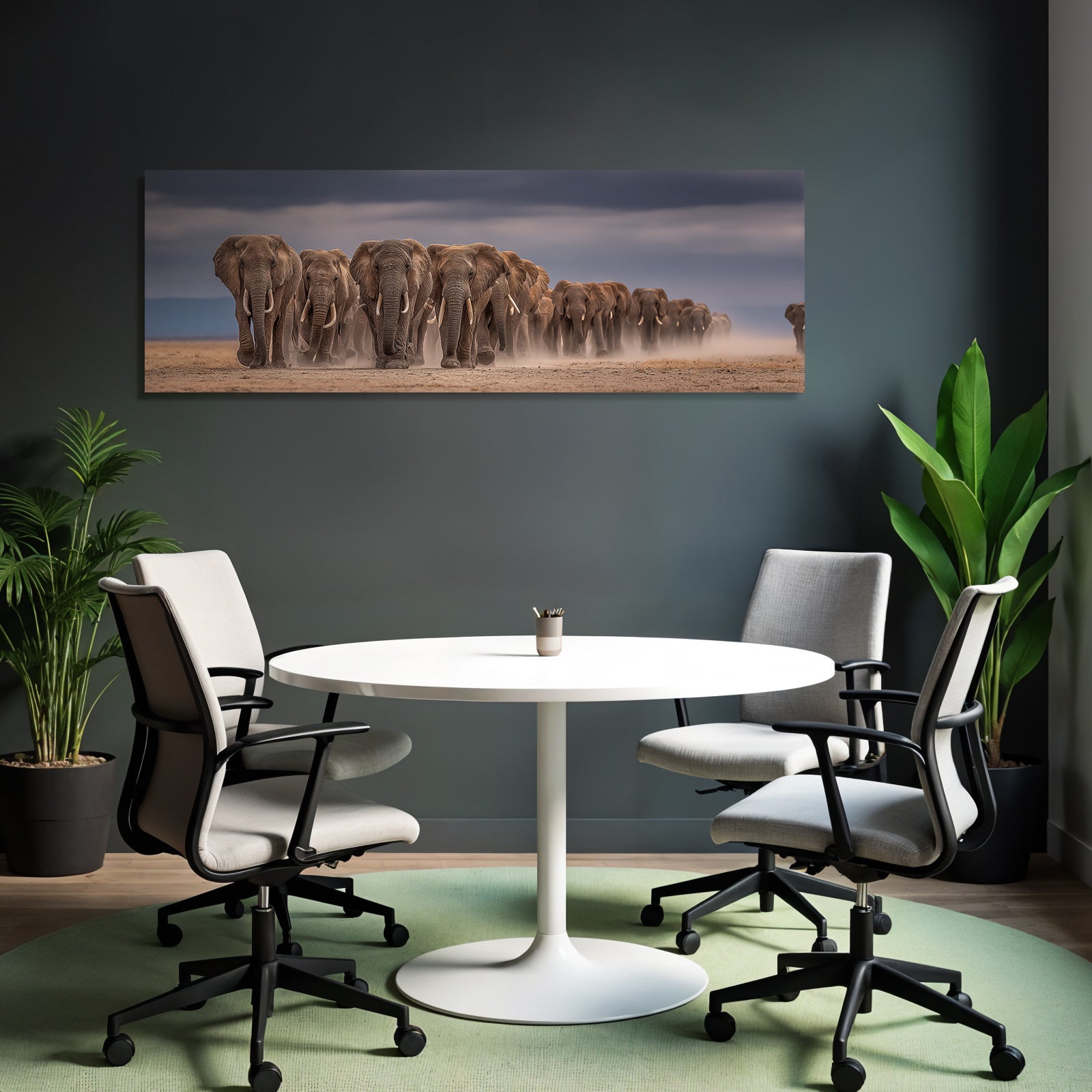 Herde Von Elefanten Marschiert Durch Eine Staubbedeckte Landschaft
