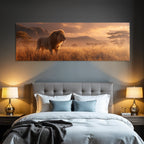 Majestätischer Löwe Im Savannenlandschaft Bei Sonnenuntergang
