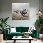 Gruppe Von Rhinoceros Auf Grünsland Mit Wolken Himmel