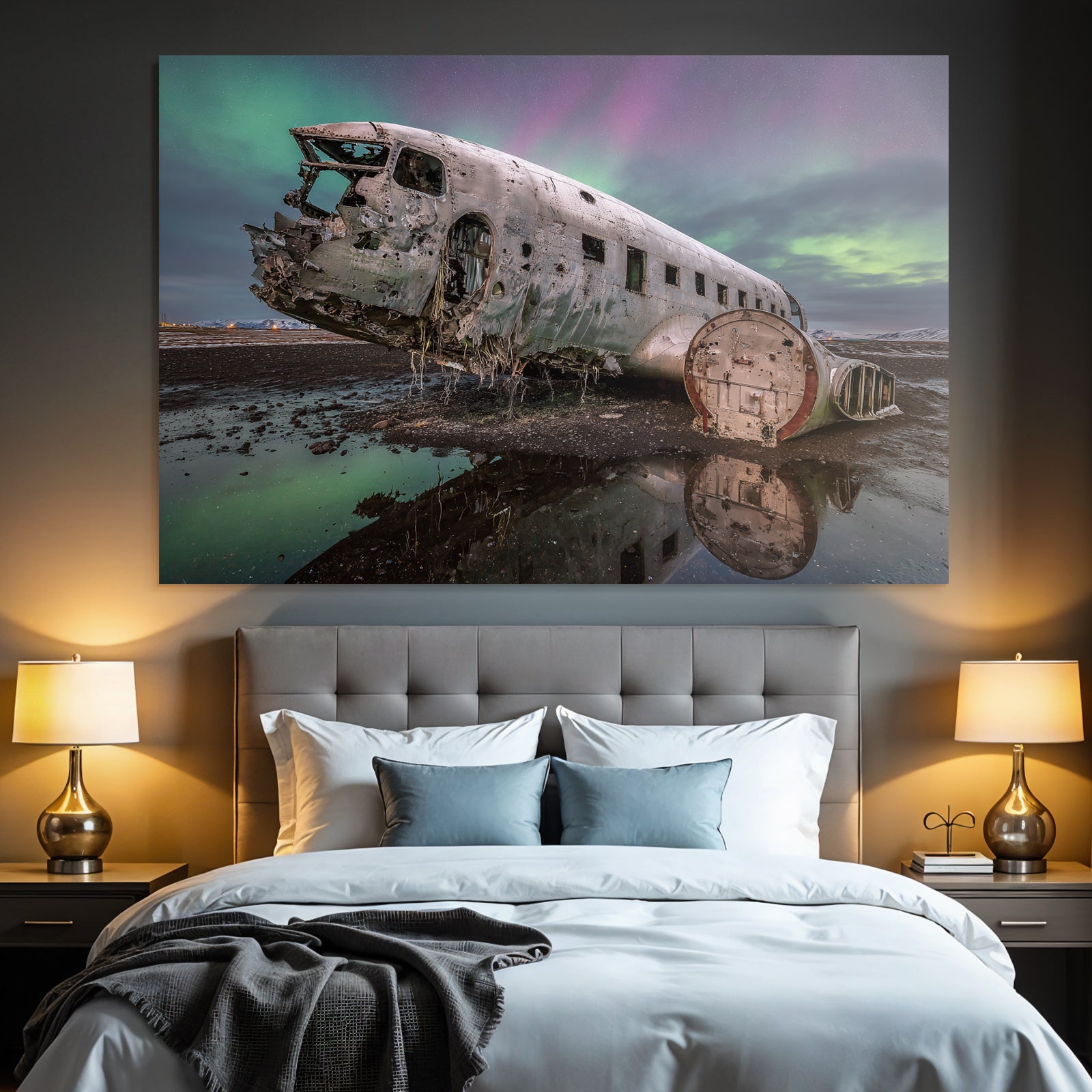 Polarlicht Abgestürztes Vintage Flugzeug Unter Aurora Borealis Gänsehautlandschaft | Fjorde und Gletscher | Landschaften