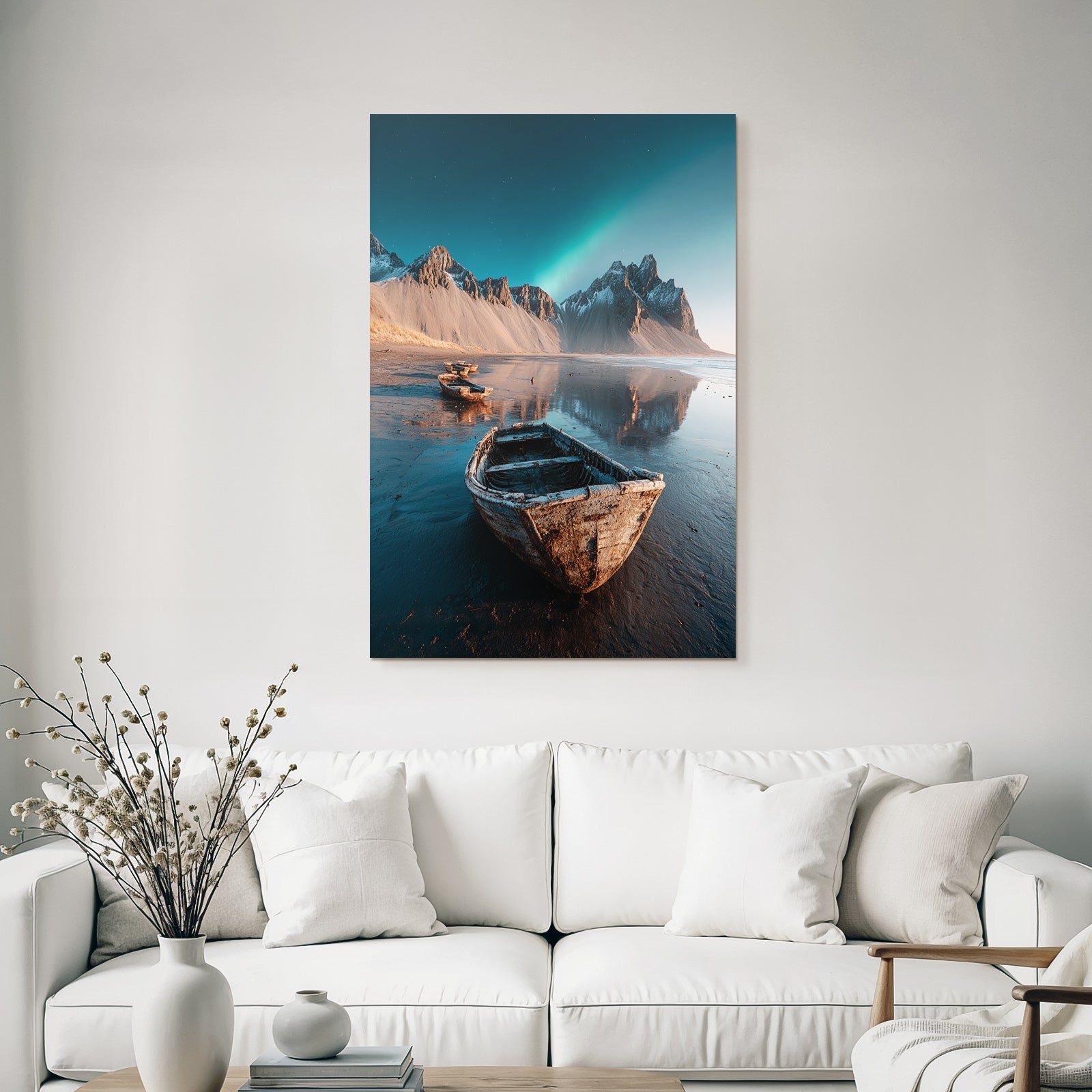 Polarlicht Tranquille Küstenlandschaft Mit Boote Und Aurora Borealis | Fjorde und Gletscher | Landschaften