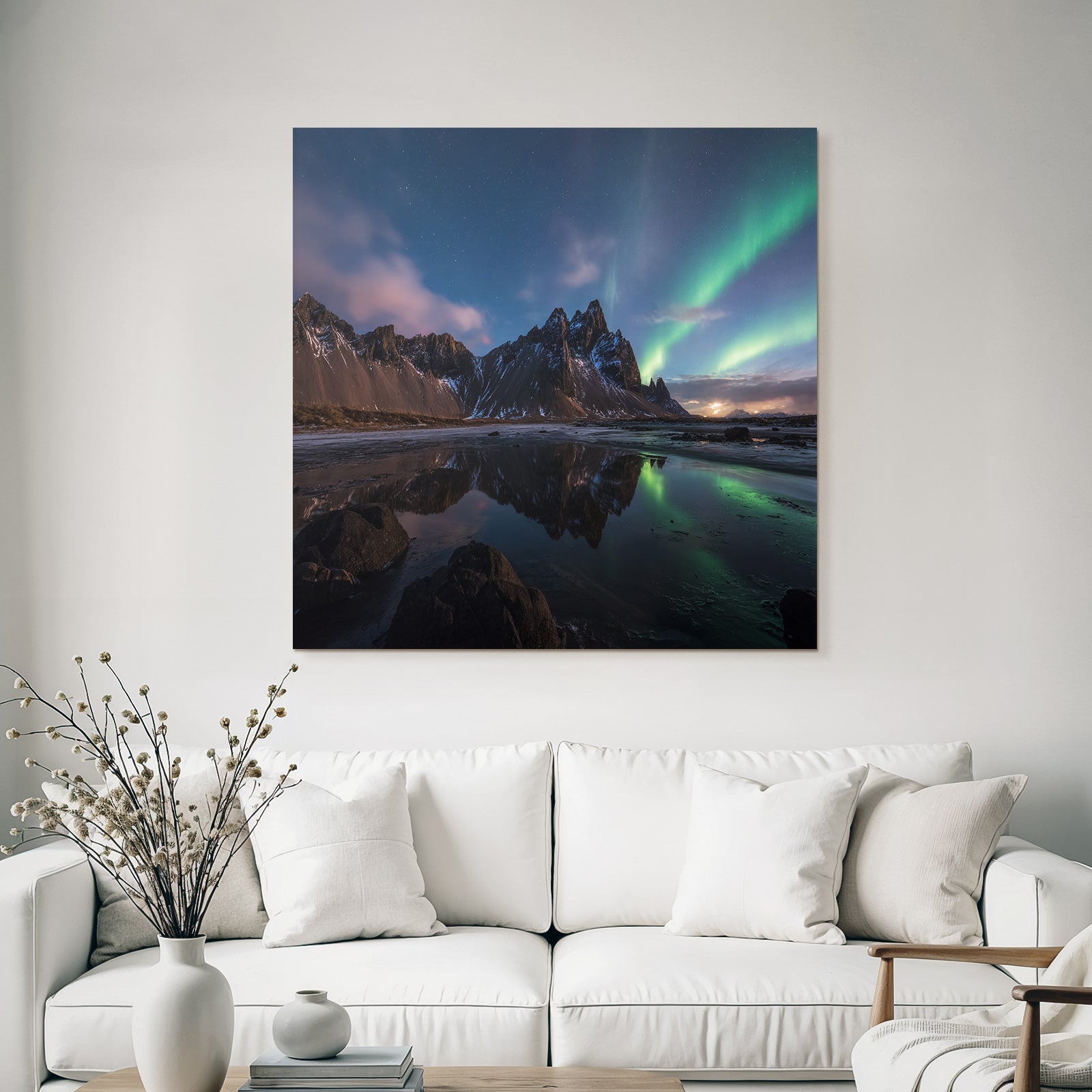 Polarlicht Atemberaubende Naturlandschaft Mit Bergen Und Nordlichtern Reflektion Im Wasser | Fjorde und Gletscher | Landschaften