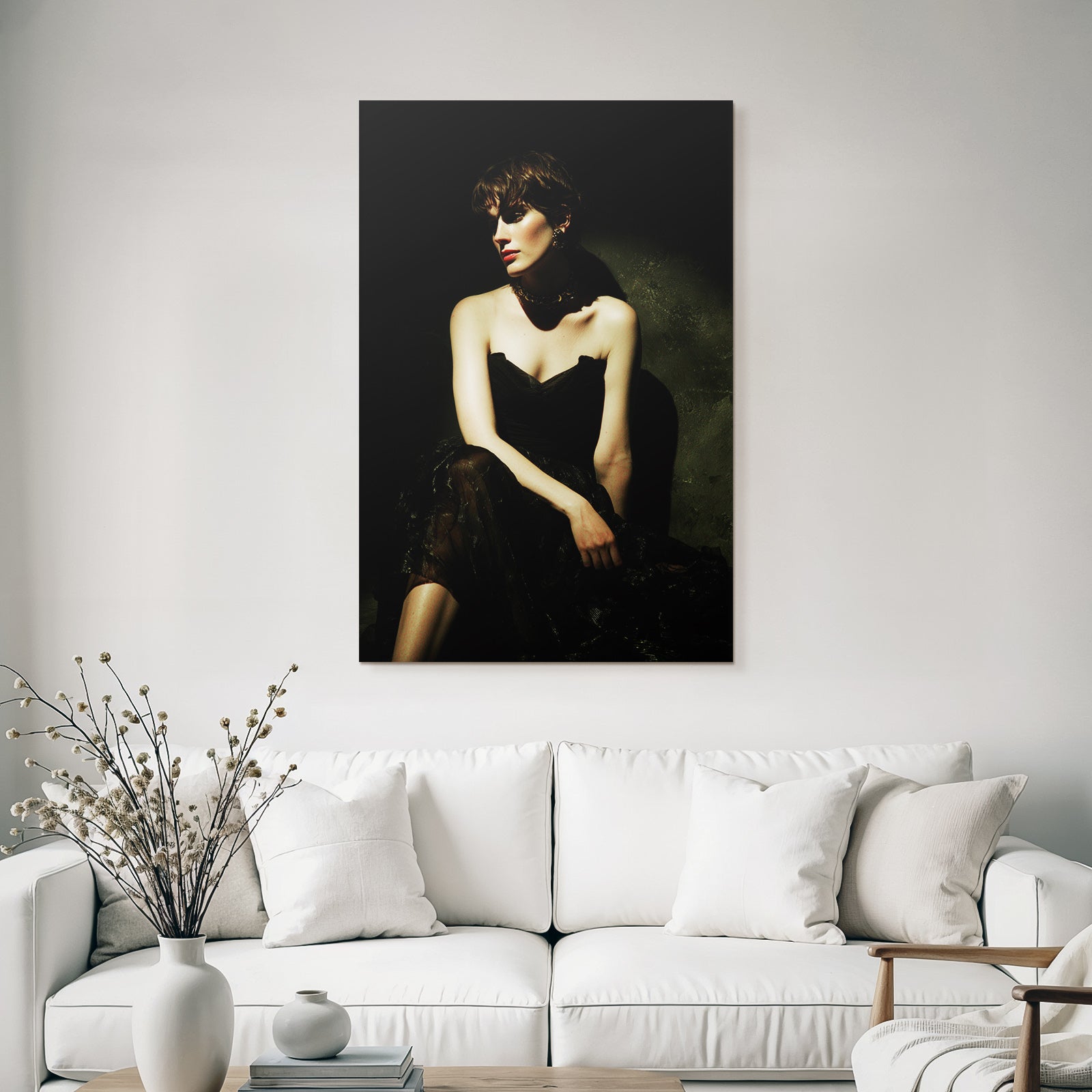 Elegantes Sw Portait In Dunkler Umgebung | Aktkunst und Sinnlichkeit | Menschen und Emotionen