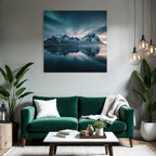 Polarlicht Dramatische Landlandschaft Mit Bergen Und Aurora Borealis | Fjorde und Gletscher | Landschaften