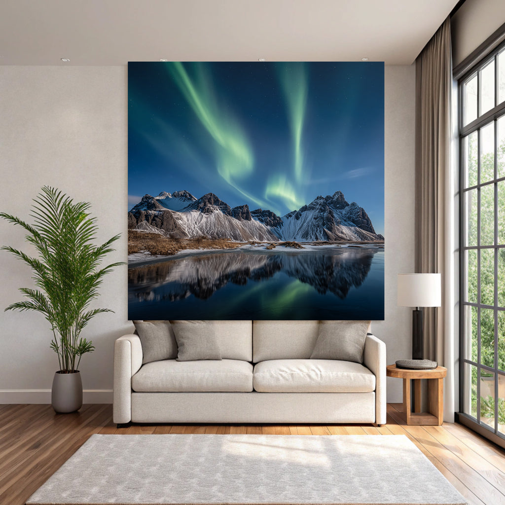 Polarlicht Schneebedeckte Berge Und Nordlichter Auf Dem Wasser | Fjorde und Gletscher | Landschaften