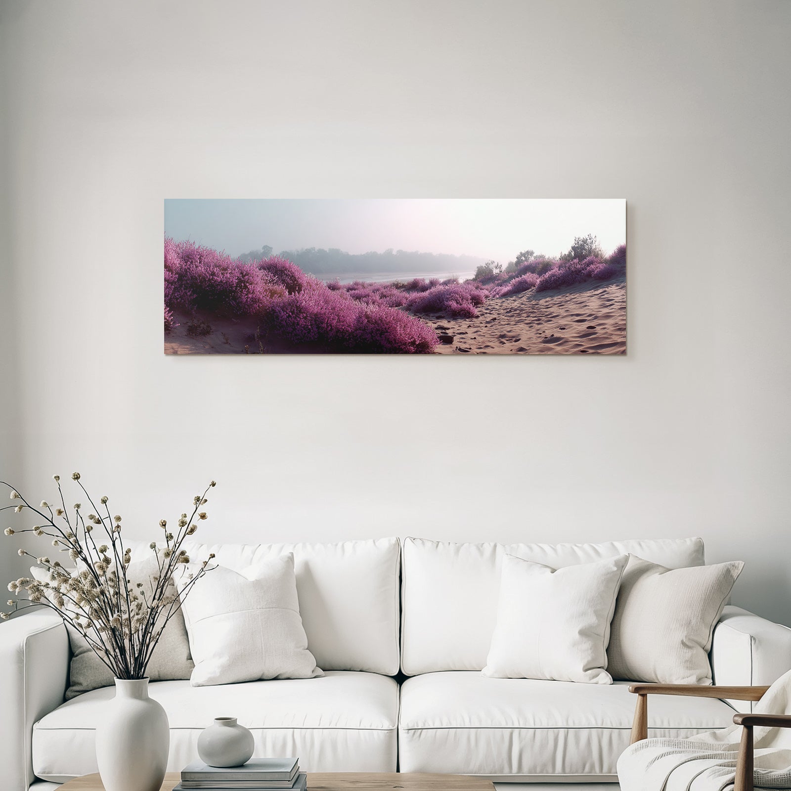 Tranquile Landschaft Mit Lila Blumen Nebeliger Hintergrund | Duenen und Heide | Landschaften