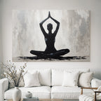 Yoga Meditation Meditierender Mensch Im Grau Mit Händen Oben | Yoga und Meditation | Themen und Hobbys