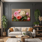 Weiches Impressionistisches Rosenarrangement In Rosatönen Und Weiss