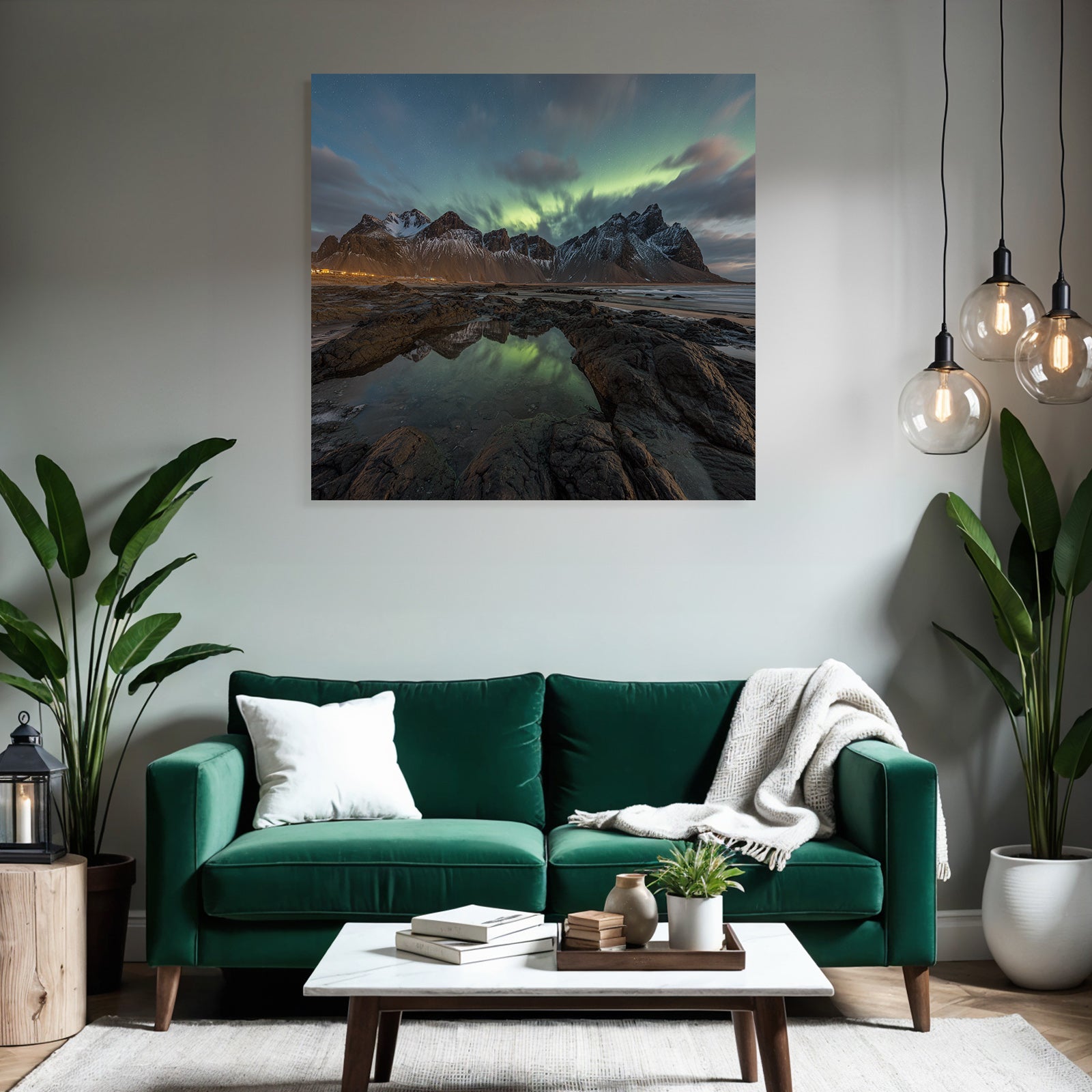 Polarlicht Schneebedeckte Berge Felsenstrand Und Nordlichter | Fjorde und Gletscher | Landschaften