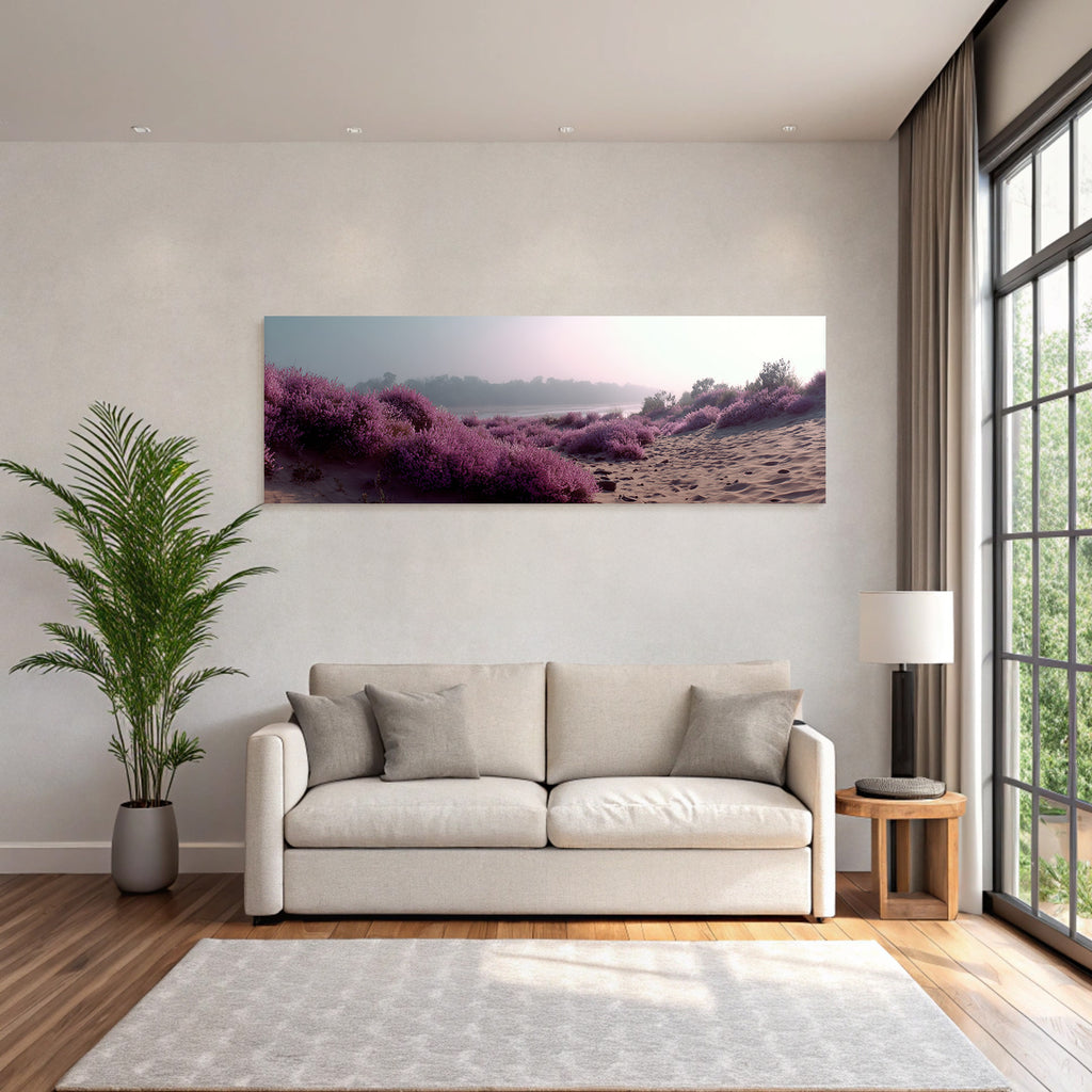 Tranquile Landschaft Mit Lila Blumen Nebeliger Hintergrund | Duenen und Heide | Landschaften