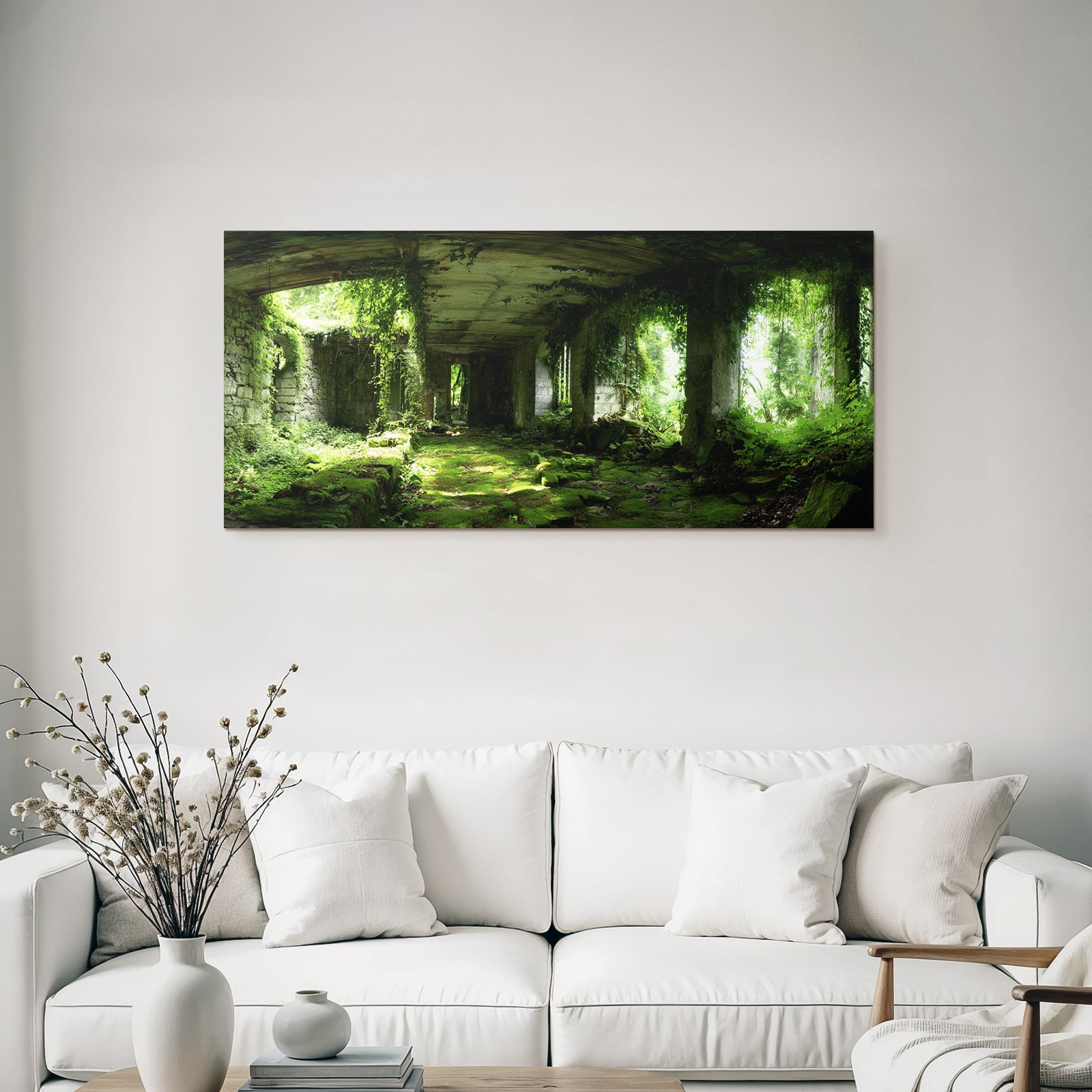 Verlassener Innenraum Mit Pflanzen Im Lichtschein | Lost Places | Architektur