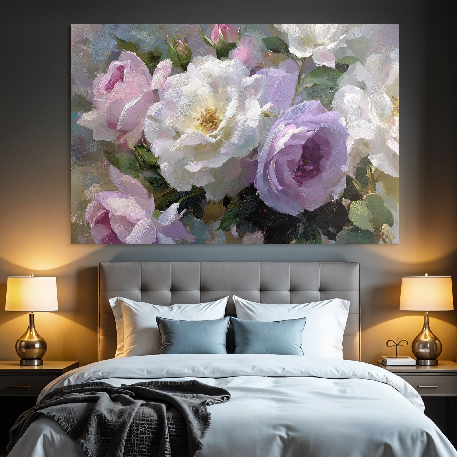Arrangement Aus Rosen In Rosa Weiss Und Lavendel