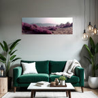Tranquile Landschaft Mit Lila Blumen Nebeliger Hintergrund | Duenen und Heide | Landschaften