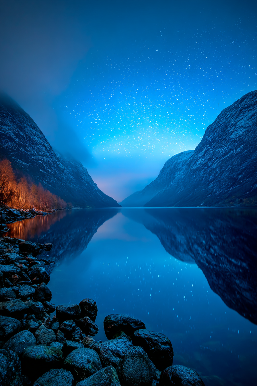 Polarlicht Ruhige Nachtlandschaft Auf Wasser Reflektiert Sterne Mit Bergen | Fjorde und Gletscher | Landschaften