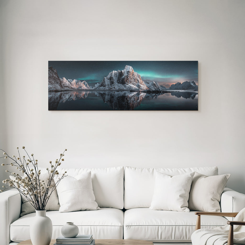 Polarlicht Schneebedeckte Berge Reflektiert In Still Gewässer Nachts Himmel Aurora Borealis | Fjorde und Gletscher | Landschaften