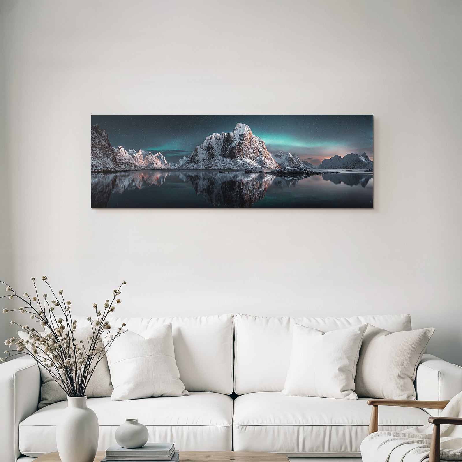 Polarlicht Schneebedeckte Berge Reflektiert In Still Gewässer Nachts Himmel Aurora Borealis | Fjorde und Gletscher | Landschaften