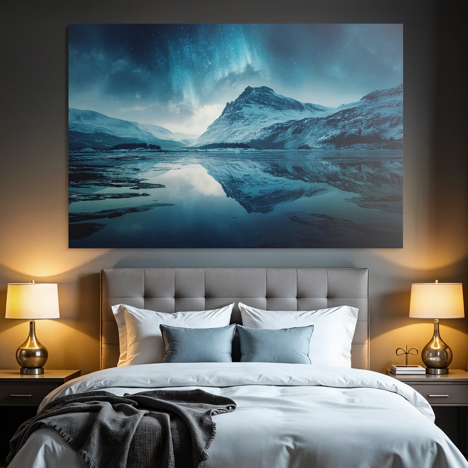 Polarlicht Szenische Landlandschaft Mit Bergen Und Aurora Borealis Reflektiert Im Wasser | Fjorde und Gletscher | Landschaften