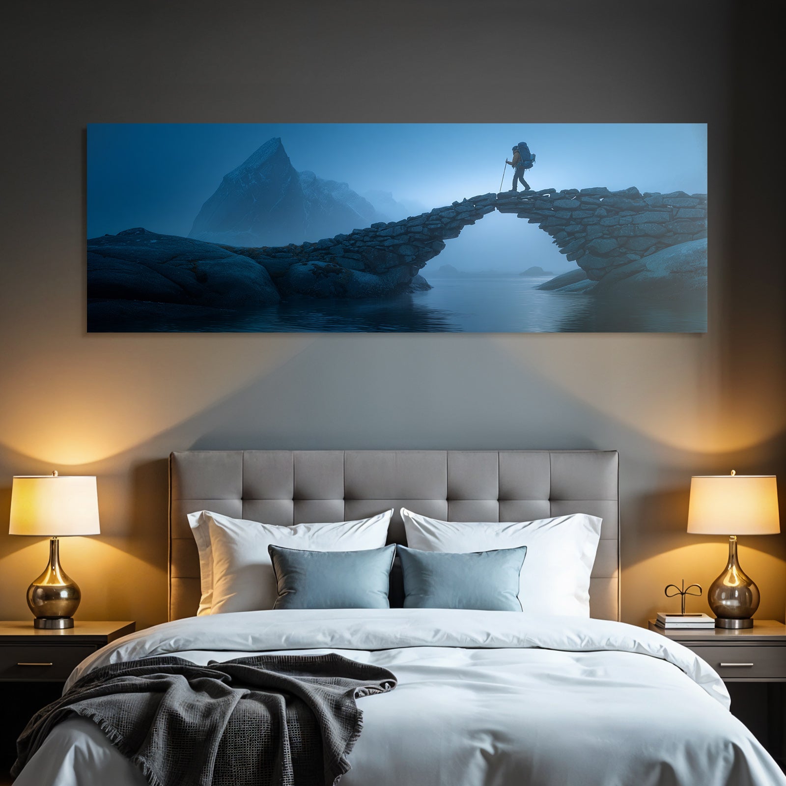 Polarlicht Mistige Landlandschaft Mit Steinbogenbrücke Und Wässer Hiker Im Nebel | Fjorde und Gletscher | Landschaften