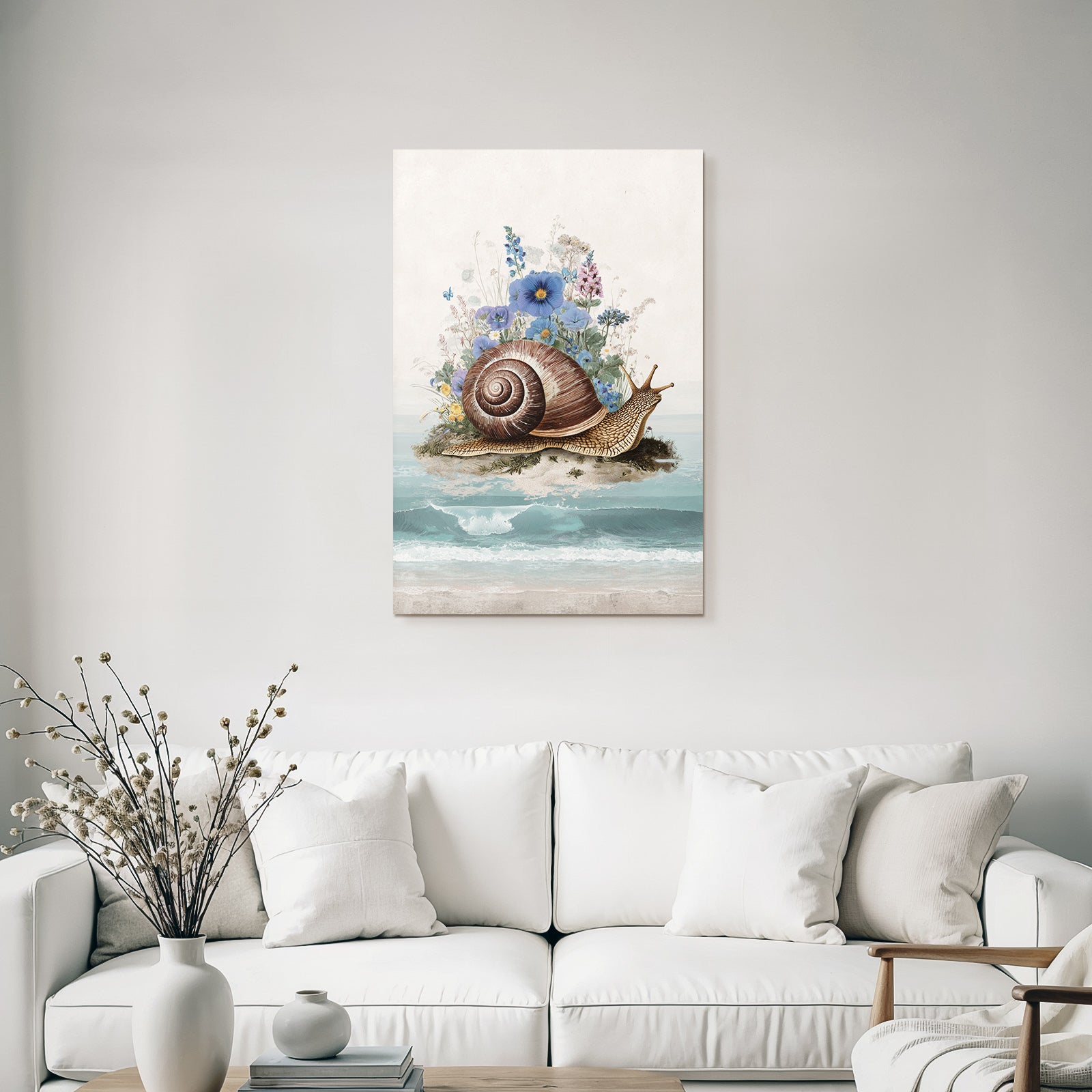 Grosse Schnecke Am Strand Umgeben Von Bunten Und Wellen Im Hintergrund