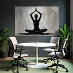Yoga Meditation Meditierender Mensch Im Grau Mit Händen Oben | Yoga und Meditation | Themen und Hobbys